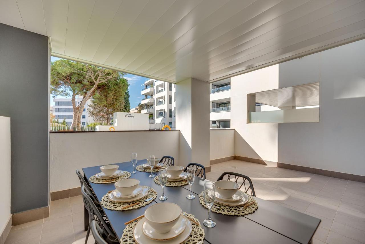 Vacation Marbella: Beachside Retreat with Spacious Terrace Exterior photo
